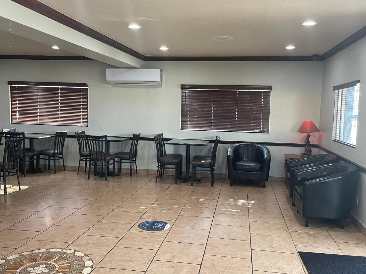 Super 8 By Wyndham Amarillo Central Tx מראה חיצוני תמונה